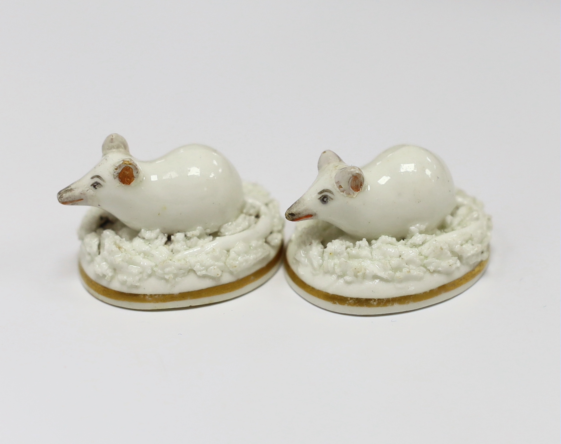 Two Staffordshire porcelain figures of mice, c.1830-50, 3.5cm